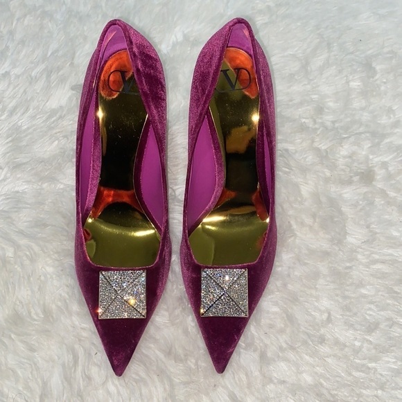 New Valentino Garavani stud pumps in rose‎ violet size 41EU - Picture 2 of 11